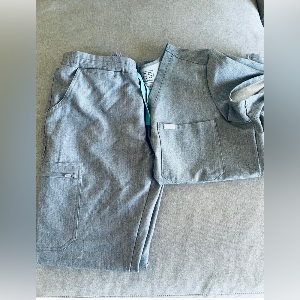 FIGS- Zamora joggers